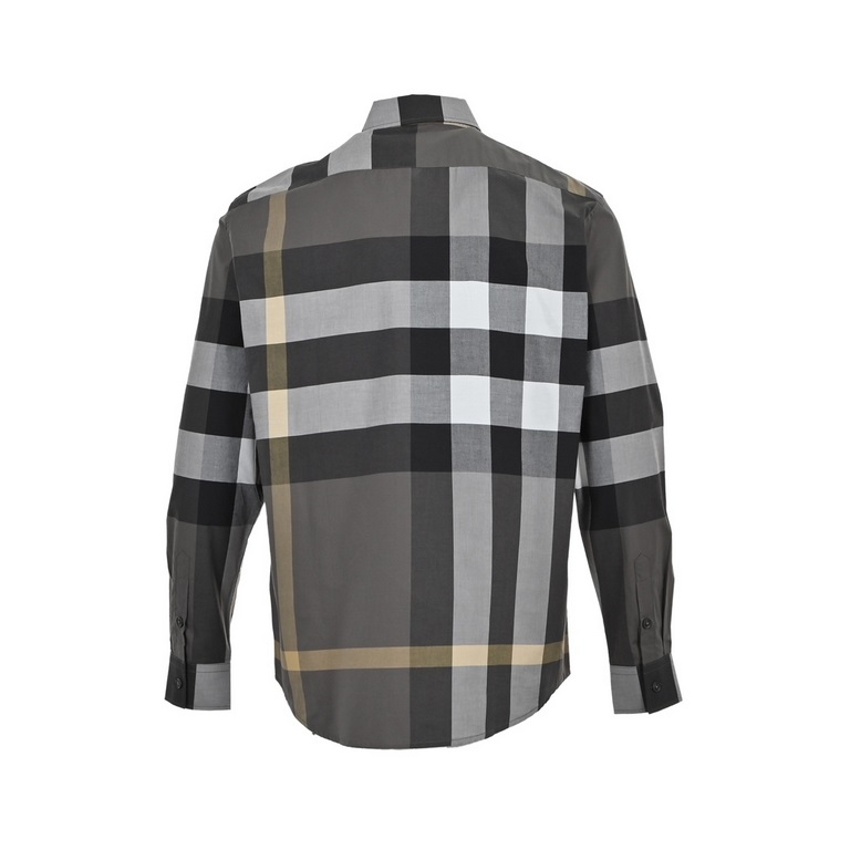 BurberryBurberry Classic Large Plaid ShirtCustomized original consistent 20 count combed cotton single yarn, yarn all custom dyed, finalized weave.Whether it is the size of the plaid line thickness are up to the level of