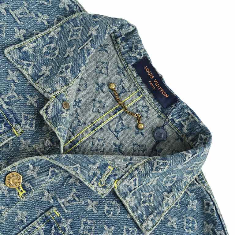 Louis Vuitton  Louis Vuitton 22Fw Old Fashioned Denim JacketLouis Vuitton  Louis Vuitton 22Fw Aged Denim Shirt JacketClassic Monm pattern and Giant Damier pattern by the wave line articulation, and then to the bright lin