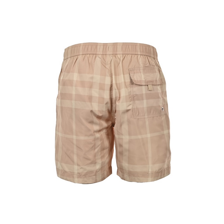 BurberryBurberry Striped Plaid Beach ShortsSummer channel limited beach shorts, custom striped fabric as the finishing touch of the entire pants, more personality senior, loose wide leg pants version, on the body in seco