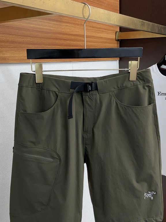 Heavyweight Beginner ARCTERYX summer men's lightweight quick-drying sports shortsA fashionable favorite for the outdoors, Beginner's never misses a style, and these Motus shorts combine advanced design, materials, and fi