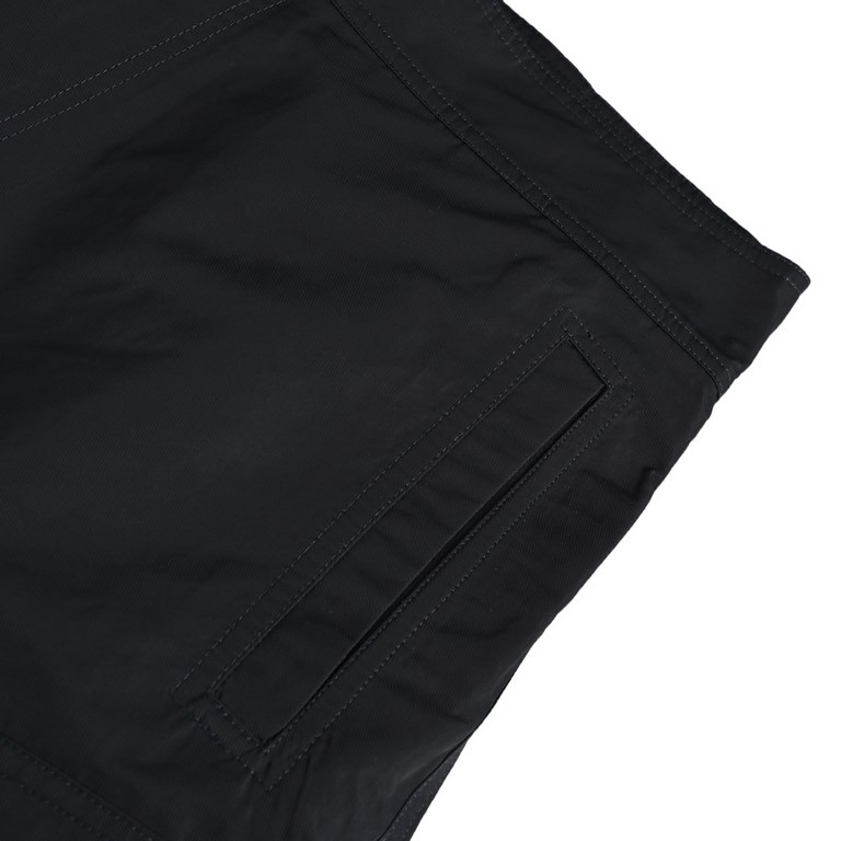 Bottega VenetaBV double zipper shiny composite functional shortsThe original version of the procurement in Hangzhou Tower counter, fabric woven 75D light composite twill fabric, the market fabric only 30.40.60 support no