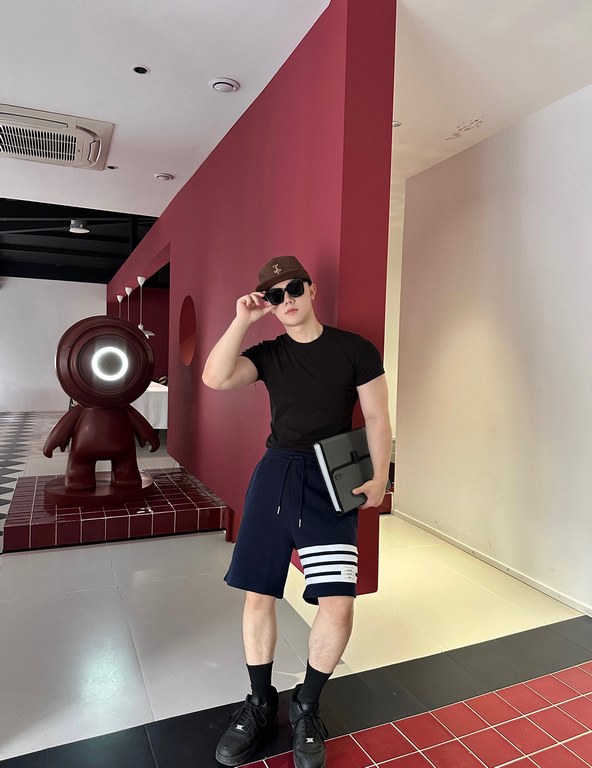 #Thom BrowneThom Browne 23ss Water Wave Waffle Shorts Top