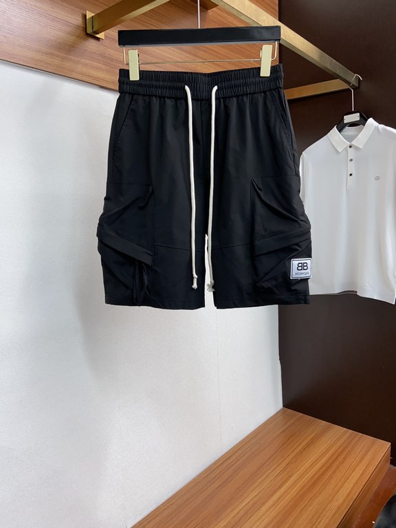 Paris House 2023 spring and summer new casual shorts, the official website synchronization sale, pants body craft design, imported guest accessories, fabric customization, factory products free of inspection! Every detai