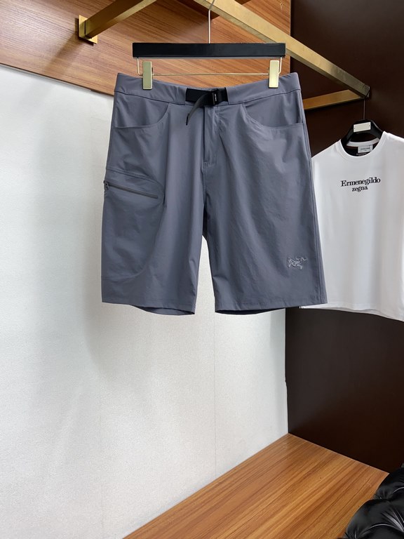 Heavyweight Beginner ARCTERYX summer men's lightweight quick-drying sports shortsA fashionable favorite for the outdoors, Beginner's never misses a style, and these Motus shorts combine advanced design, materials, and fi