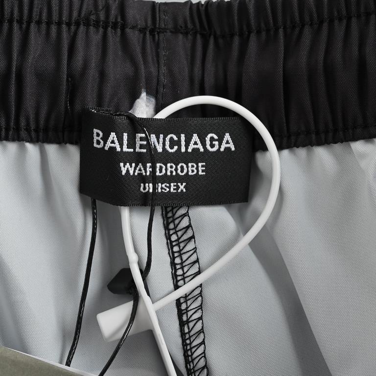 BalenciagaParis 23ss Artistic Signature Pop-Up ShortsFabrics customized 1000m digital printing on pique cloth followed by laser positioning cutting Strictly aligned with the perfect overlap of the letters on the trouser 