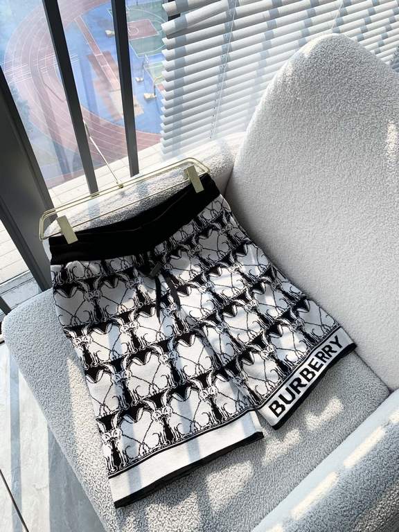 BURBERY Bali 2023SS spring and summer new casual versatile knitted cotton men and women   casual shorts! Trading company channel sparse out, synchronized with the official website on sale! Panoramic classic logo crochet 