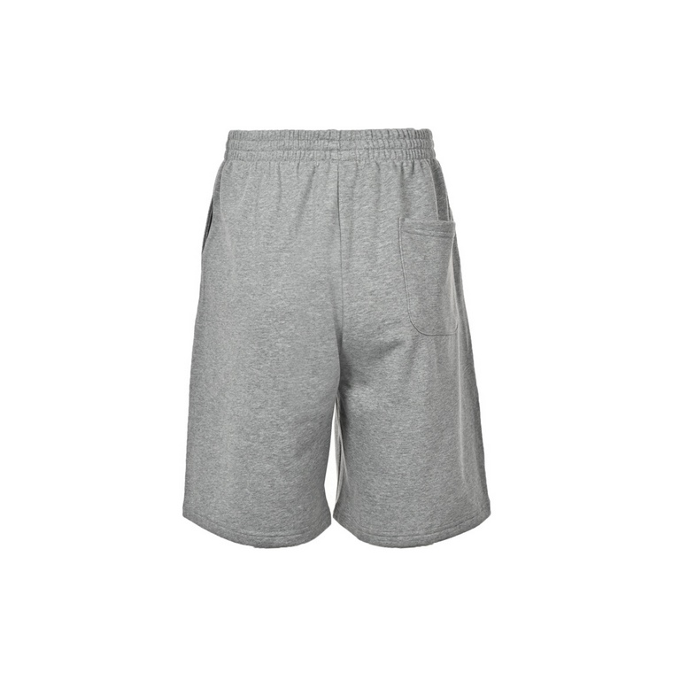 Ami 23ss Ami Embroidered ShortsMade of 100% organic cotton, the organic cotton heavyweight reverse terry knit athletic shorts are adorned with a drawstring on the inside of the waistband and nickel metal drawstring clips