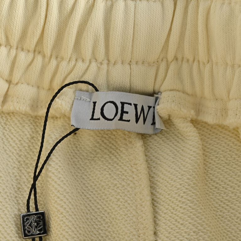 LoeweLoewe 23ss Flame Pocket ShortsCustomized 400g terry sweatshirt fabric! Special threading process, completely matching the version, accessories open molded original authentication collar label  100% silk wash label. 