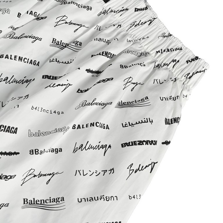 BalenciagaBalenciaga 23ss Logo Printed ShortsMade of genuine customized 100% polyester fabric with soft and shiny handfeel and clear texture Original hardware selection Collar label and wash label hangtags are one to one