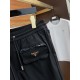 Prada casual shorts spring new original single counter casual pants, luxury classic brand original LOGO accessories counter hot models body wear very comfortable low-profile no loss of luxury wear out very high grade pan