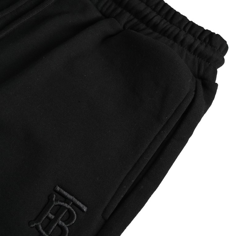 BurberryBurberry 23ss Pocket Tag ShortsAnother Burberry item that you have to have this summer!It's the most popular item in the Burberry shorts!Dry and breathable. Durable and perfect !!!! A rare classic shorts, like th