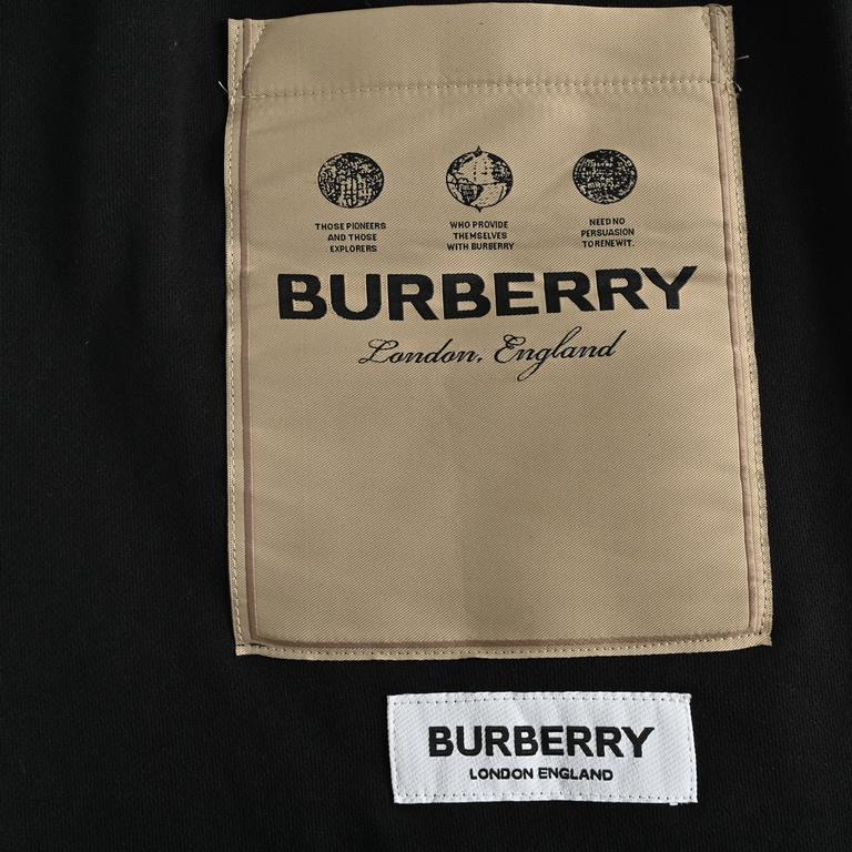 BurberryBurberry 23ss Pocket Tag ShortsAnother Burberry item that you have to have this summer!It's the most popular item in the Burberry shorts!Dry and breathable. Durable and perfect !!!! A rare classic shorts, like th