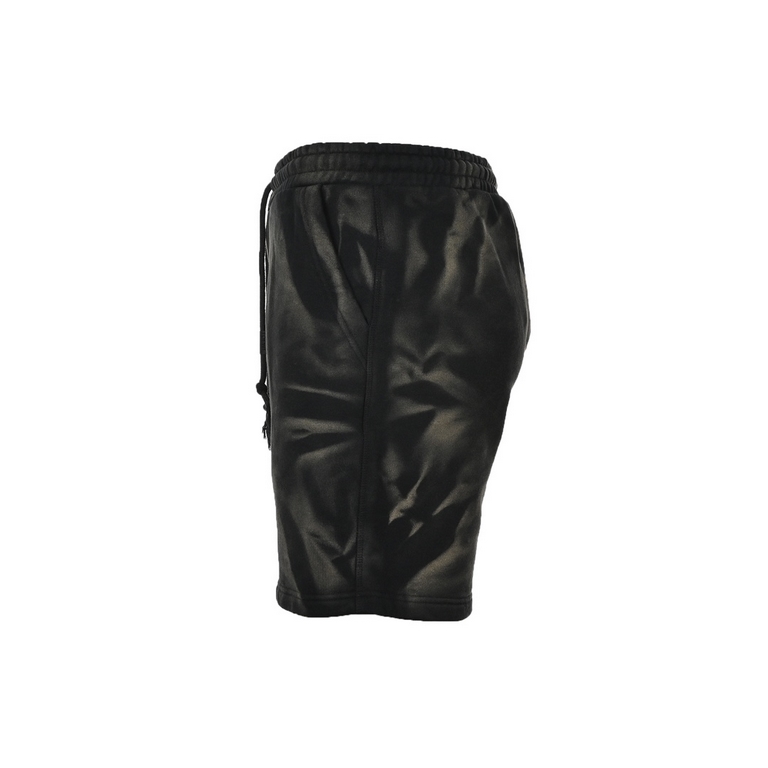 LOEWELoewe Splash Render Casual ShortsThe basic model of universal collocation This pair of shorts is worth owning, full of high sense of seniority, high standard with both men and women, not picky about people, not pick