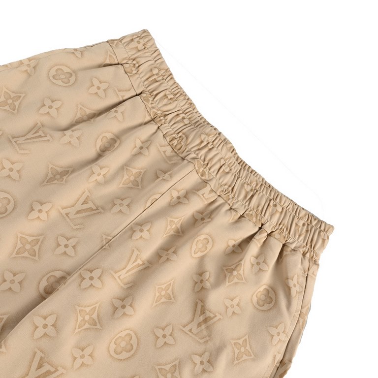 Louis Vuitton 23ss Old Flower Printed ShortsLouis VuittonLouis Vuitton 23ss Old Flower Printed ShortsSummer temperament wear, we sincerely recommend this shorts Advanced sense of full of a refreshingly clean on the upper