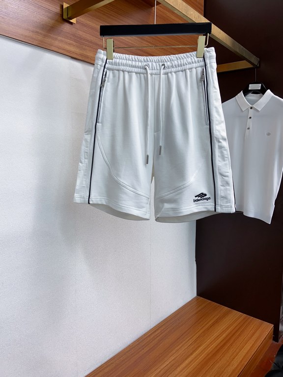 Paris House 2023 spring and summer new casual shorts, the official website synchronization sale, pants craft design, imported guest accessories, fabric customization, factory production inspection-free! Every detail to t