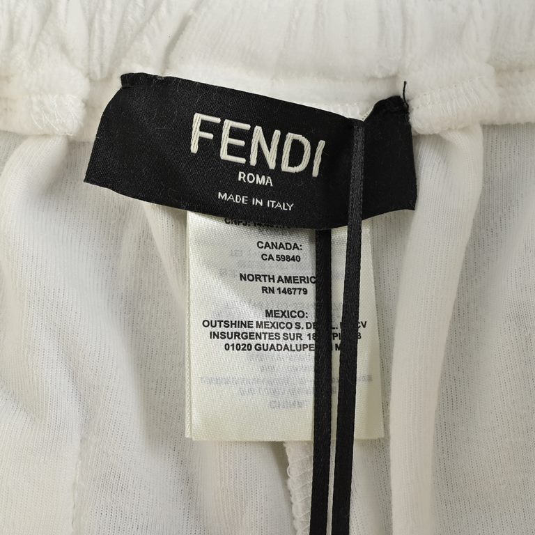 Fendi 23ss Velvet Jacquard ShortsFabric customization cycle of one month 380G velvet jacquard fabric from weaving to dyeing to achieve a high standard of consistency large body piece to achieve the left and right seams a