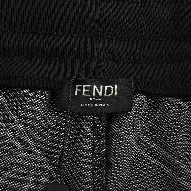 FendiFendi 23ss full print jacquard logo shortsUsing German    high-definition digital direct spray process color fresh elastic waistband, customized drawstring logo, the original custom imported fabrics 