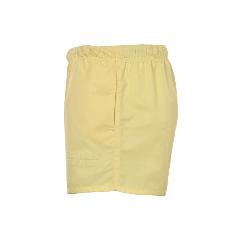 Fear of god High Street Flocked Woven ShortsFOG ESSentials. The eighth season of the new woven nylon flocking American small shorts, fabrics are made of nylon, loose version of the summer wearing sports without a sense o