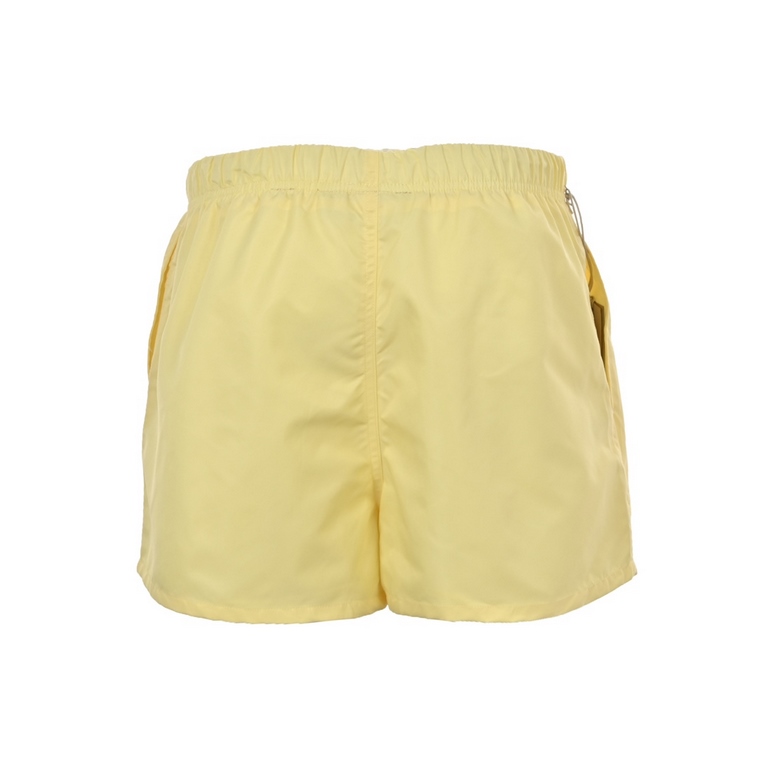 Fear of god High Street Flocked Woven ShortsFOG ESSentials. The eighth season of the new woven nylon flocking American small shorts, fabrics are made of nylon, loose version of the summer wearing sports without a sense o