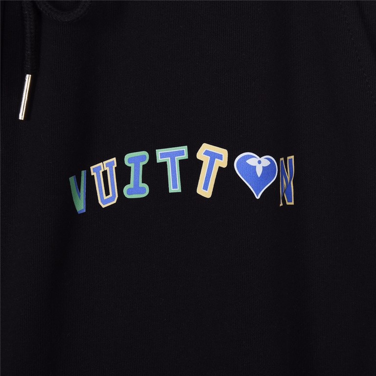 Louis VuittonLouis Vuitton 23ss latest colorful monogrammed shorts. Digital airbrush.Customized 360 grams of the same vat-dyed cotton fabrics feel very comfortableThe spiral fixed weaving and dyeing without color differe