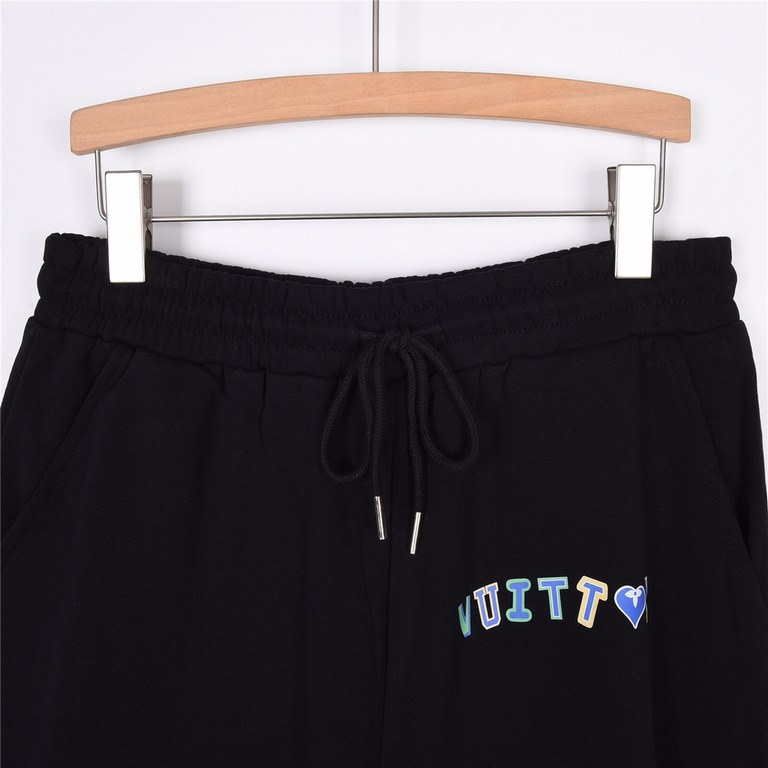 Louis VuittonLouis Vuitton 23ss latest colorful monogrammed shorts. Digital airbrush.Customized 360 grams of the same vat-dyed cotton fabrics feel very comfortableThe spiral fixed weaving and dyeing without color differe