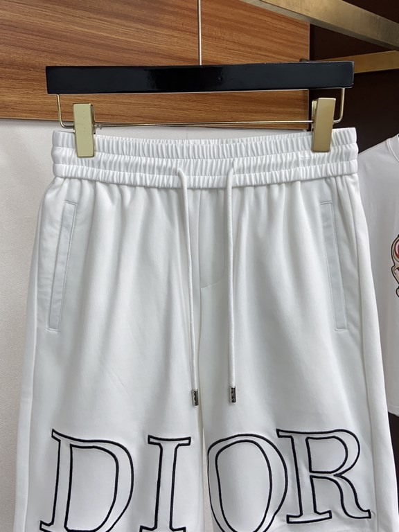 Dior 2023 spring and summer new casual shorts, the official website synchronization sale, pants craft design, imported guest accessories, fabric customization, factory production inspection-free! Every detail to the extr