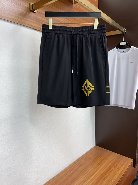 Dior 2023 spring and summer new classic models of casual shorts, known as the leading style of the French fashion industry, synchronized with the official website Fine workmanship, the original hardware Selected quick-dr