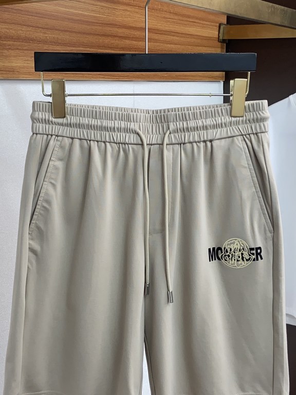 Monkou 23 summer new letter embroidery sports casual shorts, very brand representative ace shorts! Extremely design sense of sportswear, is undoubtedly the most most worthy of the hands of the single product ......Guest 