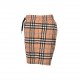 BurberryBurberry striped plaid beach shortsSummer channel limited beach shorts, custom striped fabric as the finishing touch of the entire pants, more personality senior, loose wide leg pants version, on the body in seco