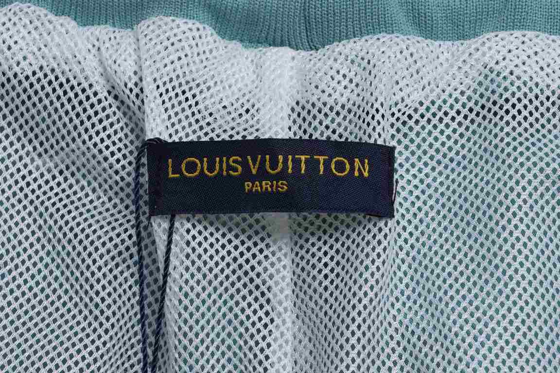 Louis vuitton louis vuitton lv 2023 hammer tool embroidered shorts greenWaist custom threaded lining mesh lining custom hardware, more personalized senior, loose wide-legged pants version, on the body in seconds into lon