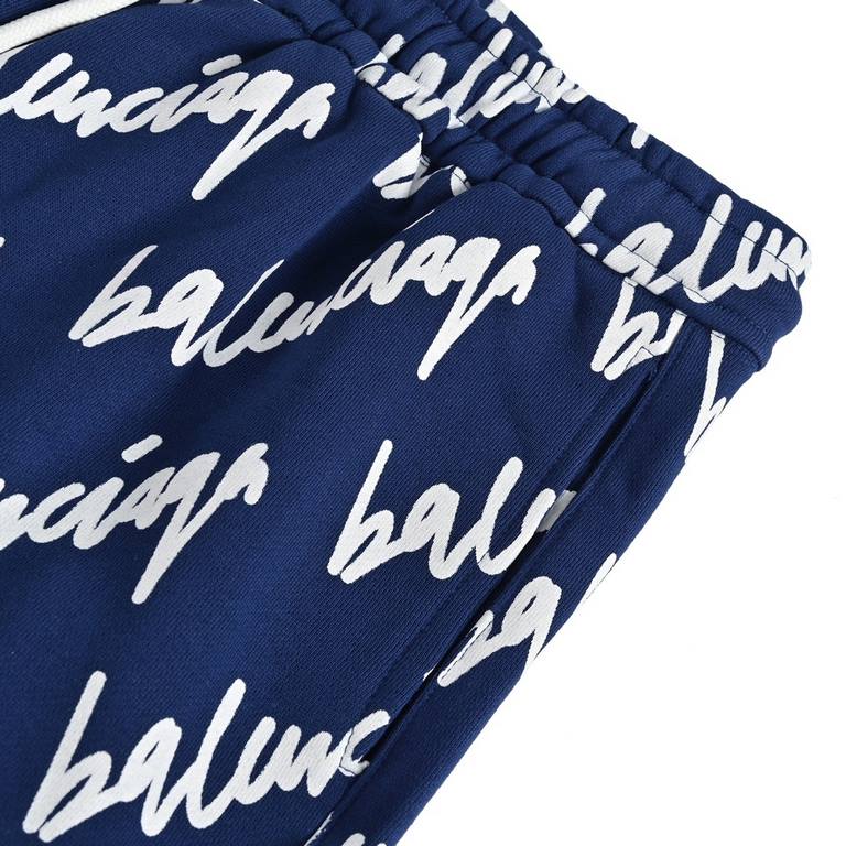 Balenciaga 23ss Cursive Alphabet ShortsSummer temperament wear, sincerely recommend this shorts Advanced sense of full color, on the upper body refreshingly clean and simple versatile Random accessories dark point of the