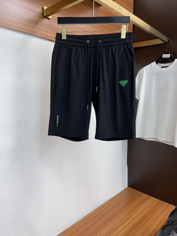 Prada 2023 new shorts, classic green triangle label   small leather tag decoration Customized super-soft quick-drying fabric Soft skin-friendly and delicate. Meticulous workmanship and moderate thickness. Unisex style, f