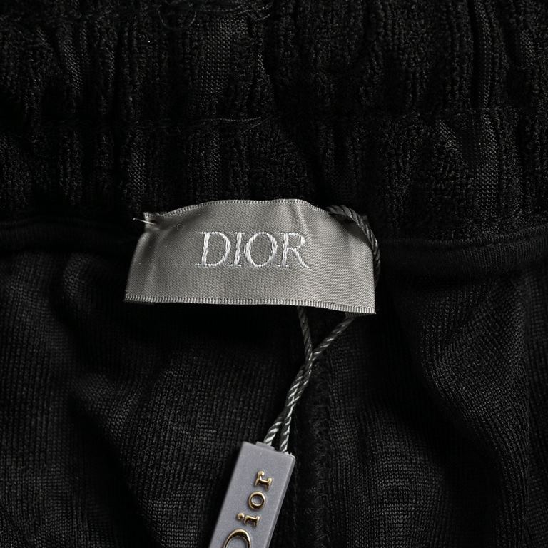 DiorDior 23ss full logo jacquard terry shorts23 new knitted shorts, customized fabric using wafer fabric weaving, jacquard knitting process.Version of the tight three-dimensional, customized pants rope hardware texture, 