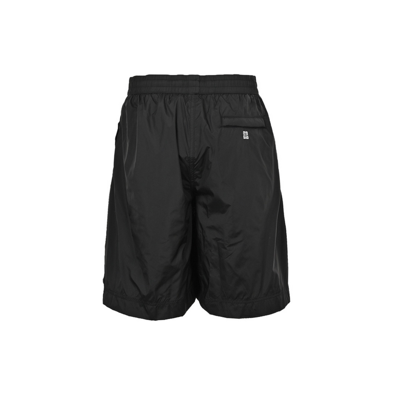 GIVENCHY Givenchy 23ss small label woven sports shortsThis year's newest shorts are a collision of minimalist luxury style and sporty fabrics.100% nylon fabric, breathable mesh lining, smooth and lightweight, inflatable 