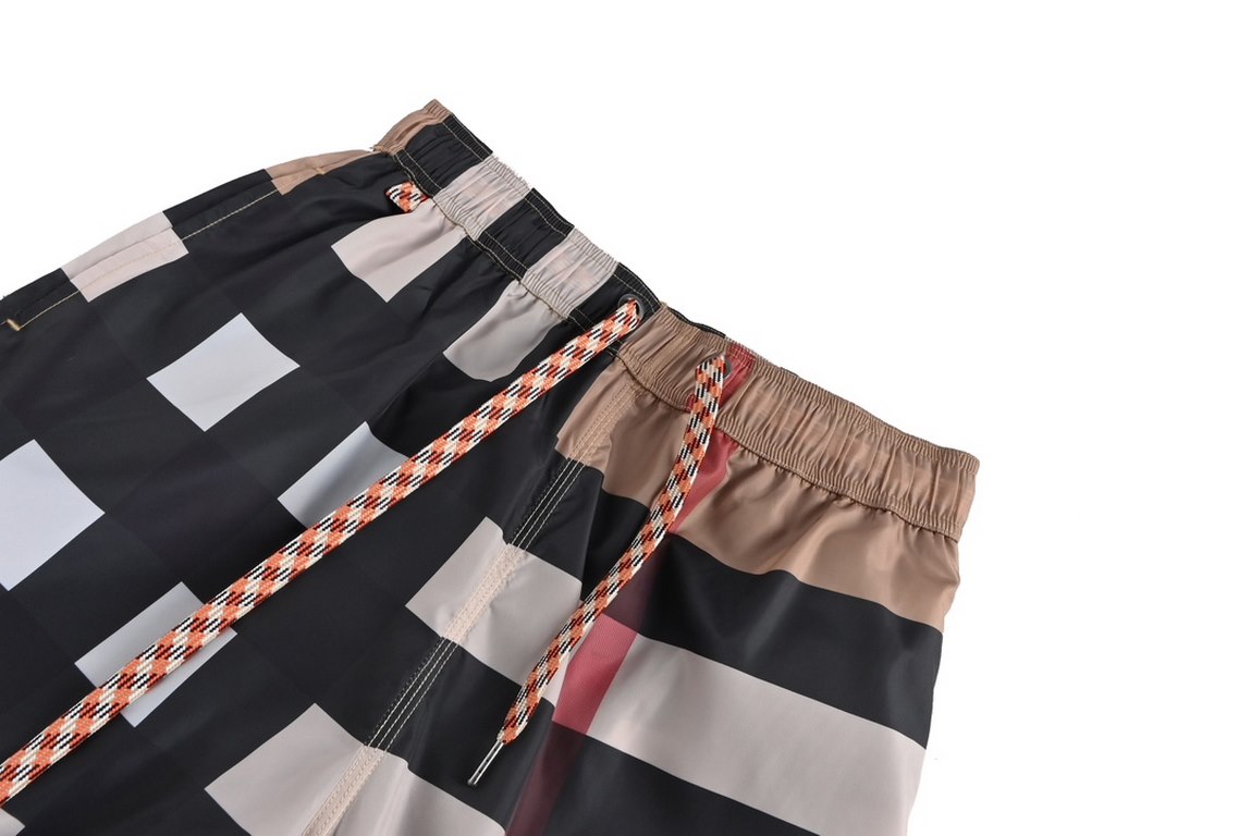 BurberryBurberry 23ss Checkered Spliced Silk ShortsSilk lightweight sporty fabric! Perfect for summer wear! Mesh patchwork inside! Breathable! Classic plaid in iconic colors! Customized drawstring! Customized full set of