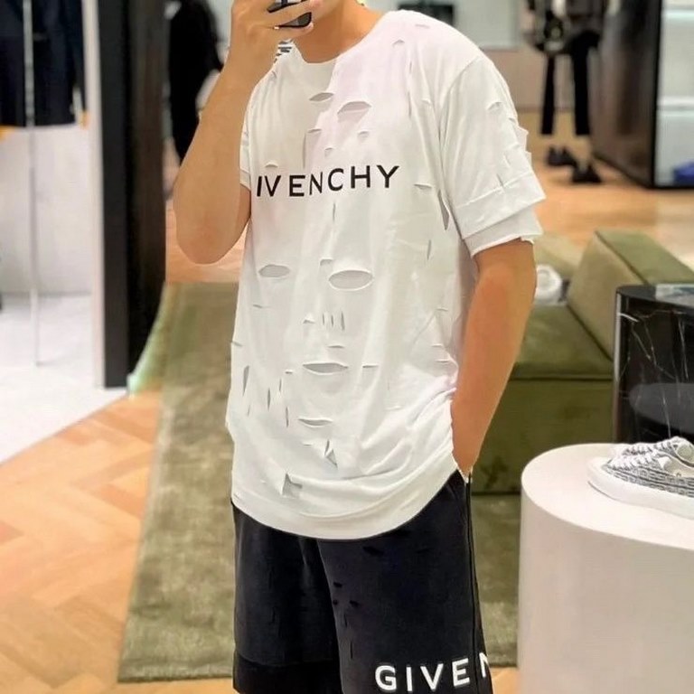 #GIVENCHY Givenchy 23ss broken fake two-piece shorts on the body