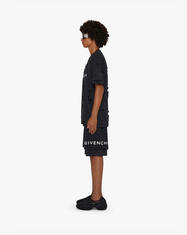 #GIVENCHY Givenchy 23ss broken fake two-piece shorts on the body