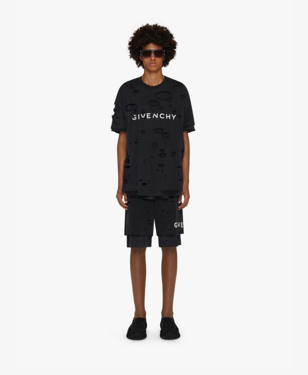 #GIVENCHY Givenchy 23ss broken fake two-piece shorts on the body