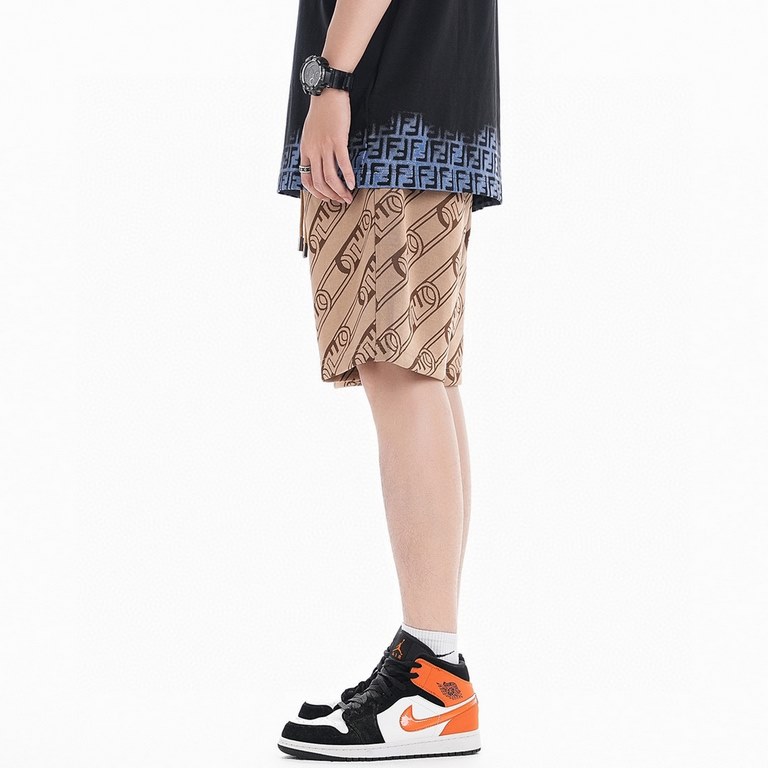 #FendiFendi 23ss full print jacquard logo shorts on the body