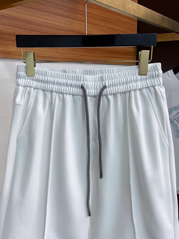 Fendi 2023 spring and summer new casual shorts, the official website synchronization sale, pants craft design, imported guest accessories, fabric customization, factory production inspection-free! Every detail to the ext