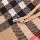 BurberryBurberry Classic Check Knit ShortsOriginal purchase, 30 cashmere 70 wool mercerized pile washing treatment, feel close to pure cashmere, close to the comfortable, 12 needle 4 color sesame point process, weight 40