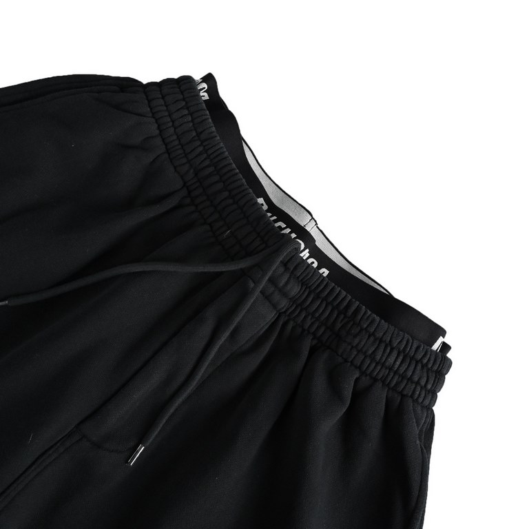 Balenciaga 23ss Stretch Webbing Embroidered Logo ShortsYour closet must have a pair of daily out of the casual set, it is very versatile and comfortable shorts! Recommended Paris family style is overflowing with young fr