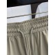 Loewe 2023SS spring and summer European goods fashion casual shorts withCustomized quick-drying stretch wrinkle-resistant ice silk fabric, comfortable and breathable on the body, classic 4-bar design, simple and stylish,