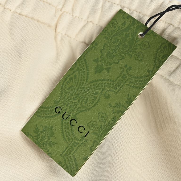 GucciGucci 23ss side square label webbing shortsCounter customized cotton fabric, super texture, soft and breathable, fashionable men's and women's casual shorts.Color blackalmondSizeS-XL