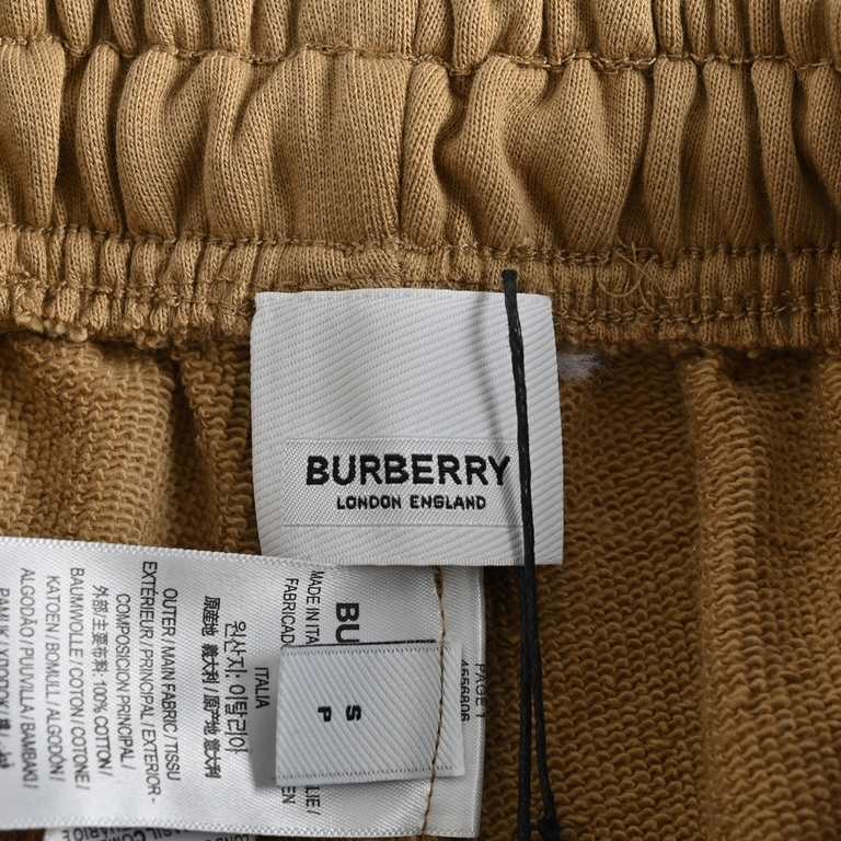 BurberryBurberry 23ss Foam Letter Labeled ShortsAdopting 380g terry cloth Burned hair without dust and double-sided eating hair Fabric surface texture is clear without burrs Silky touch and fleshiness No color difference