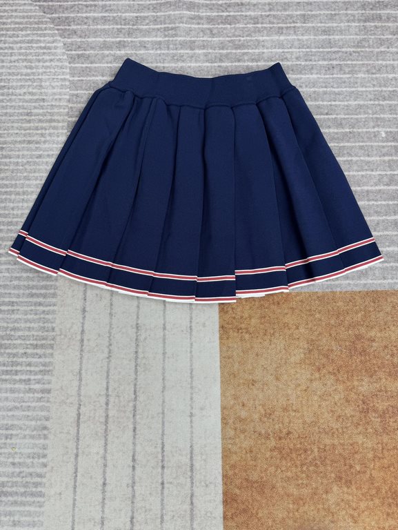 Gucc 2024 Summer New Pleated Half SkirtCounter newest ~ with the original gift box   full set of packaging, top quality. yb fixed weaving and dyeing fabrics, the choice of imported machine weaving, on the upper body is q