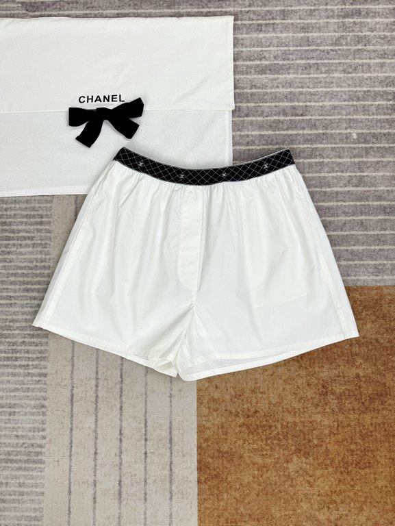 Chane 24s Elastic Stretch Waist ShortsCounter the latest models ~ with the original cloth bag full set of packaging, top quality! yb customized cotton fabric, skin-friendly and comfortable, waist elastic design, fabric j