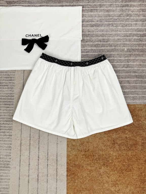 Chane 24s Elastic Stretch Waist ShortsCounter the latest models ~ with the original cloth bag full set of packaging, top quality! yb customized cotton fabric, skin-friendly and comfortable, waist elastic design, fabric j