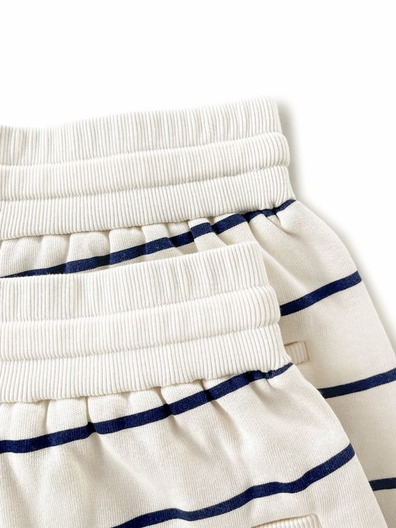 Miu Striped Shorts - Beige Detailed Shots