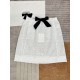 Ships with half skirt from the same collection2024305988610